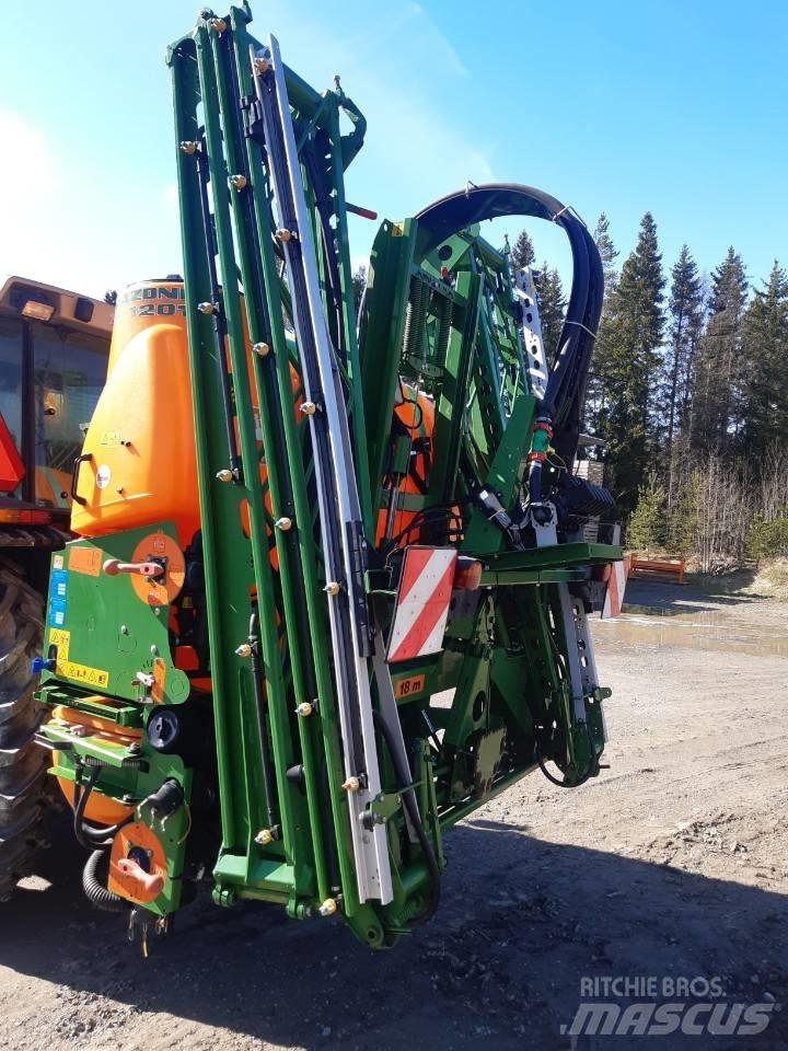 Amazone UF 1201 Įmontuoti purkštuvai