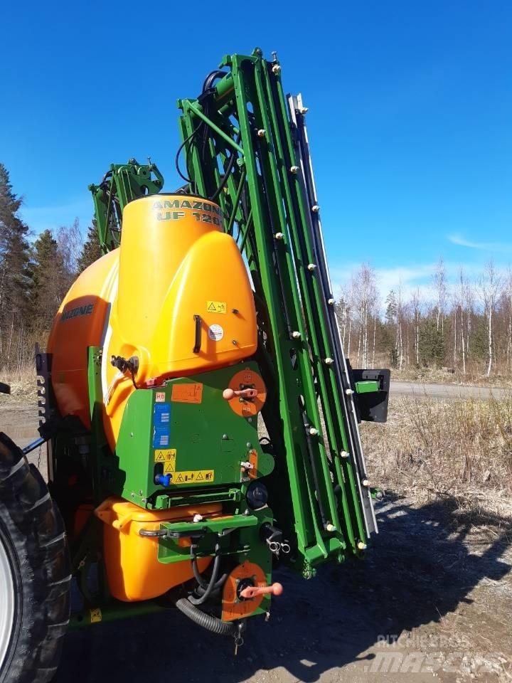 Amazone UF 1201 Įmontuoti purkštuvai