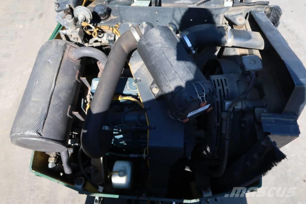 Bomag BW 138 AD-5 Porinių būgnų volai