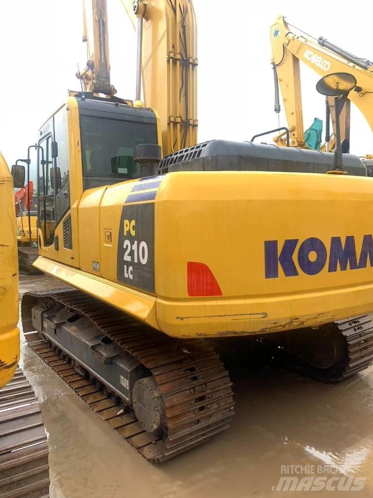 Komatsu PC 210-8 Vikšriniai ekskavatoriai