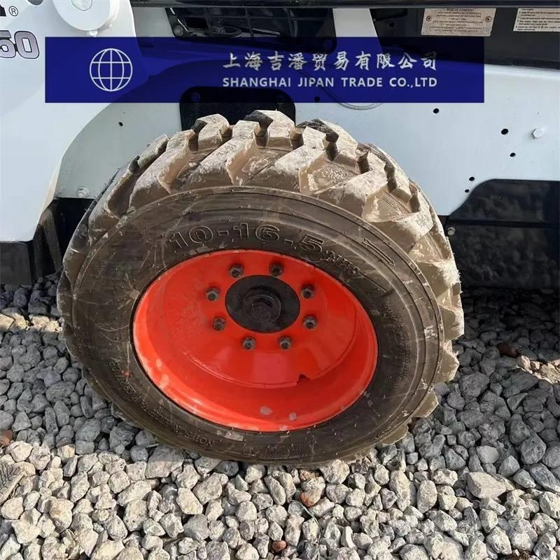 Bobcat S 450 Krautuvai su šoniniu pasukimu
