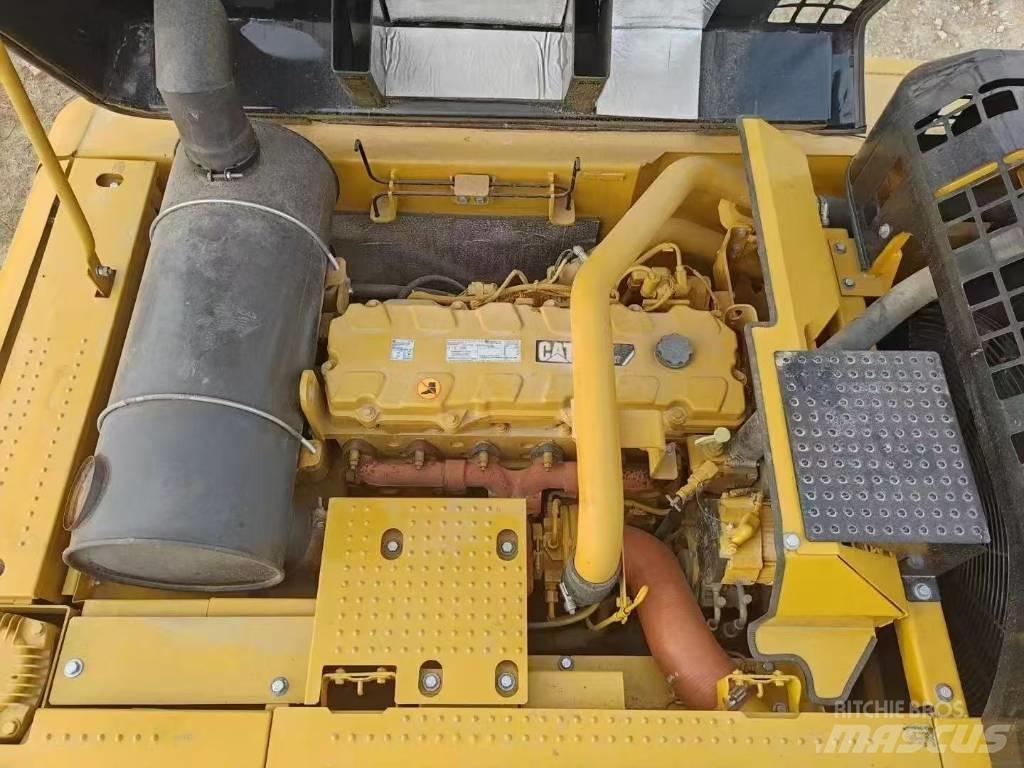 CAT 340 D L Vikšriniai ekskavatoriai