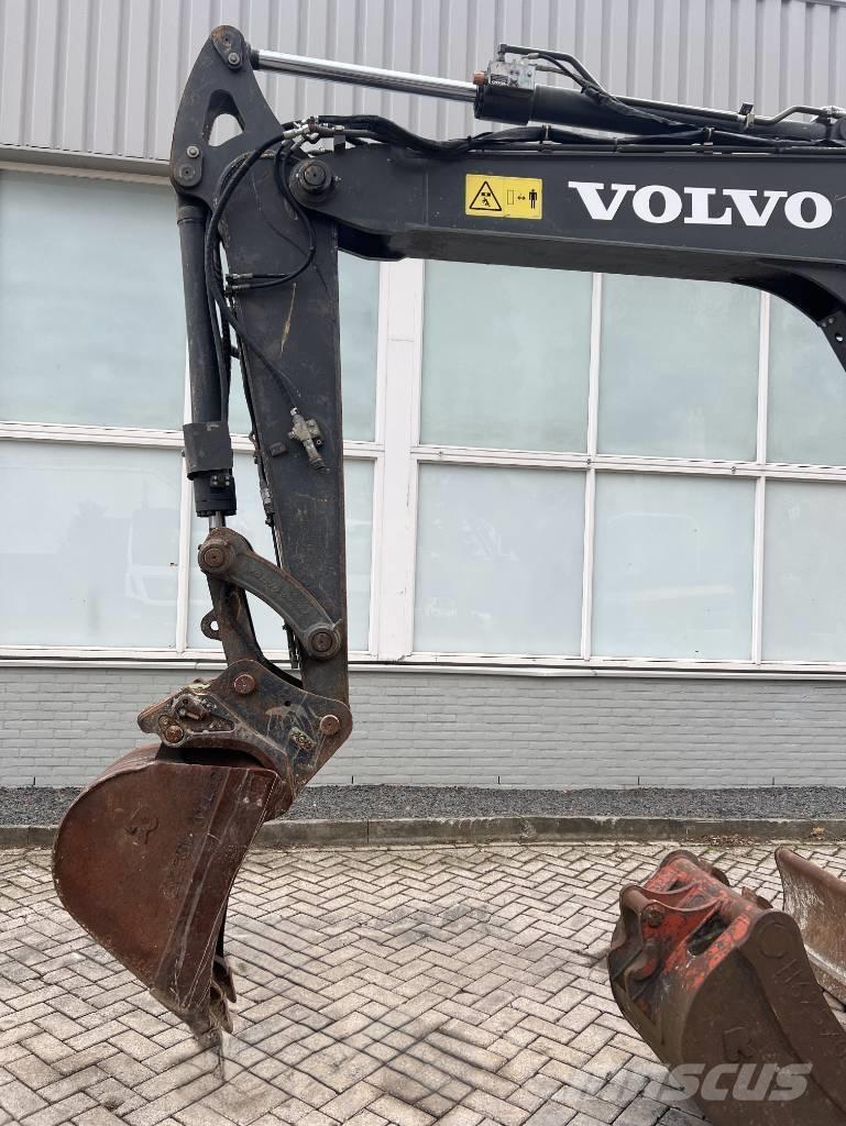Volvo ECR 88 D    2016 Vidutinės galios ekskavatoriai 7-12 t
