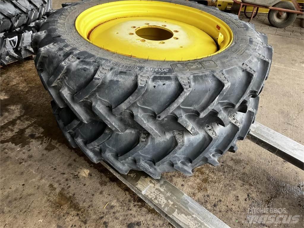BKT 270/95R32 Padangos, ratai ir ratlankiai