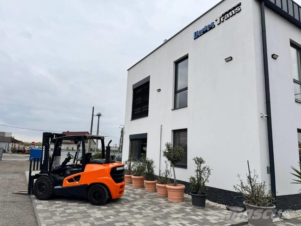Doosan D 50,  130üó!!! 5t Dyzeliniai krautuvai