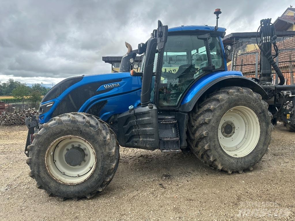 Valtra T 174 E Traktoriai