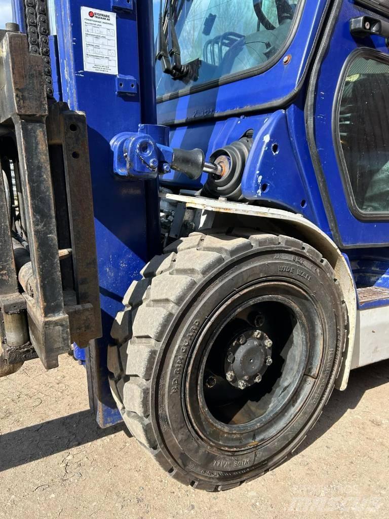 Komatsu FD 30 T-14 Dyzeliniai krautuvai