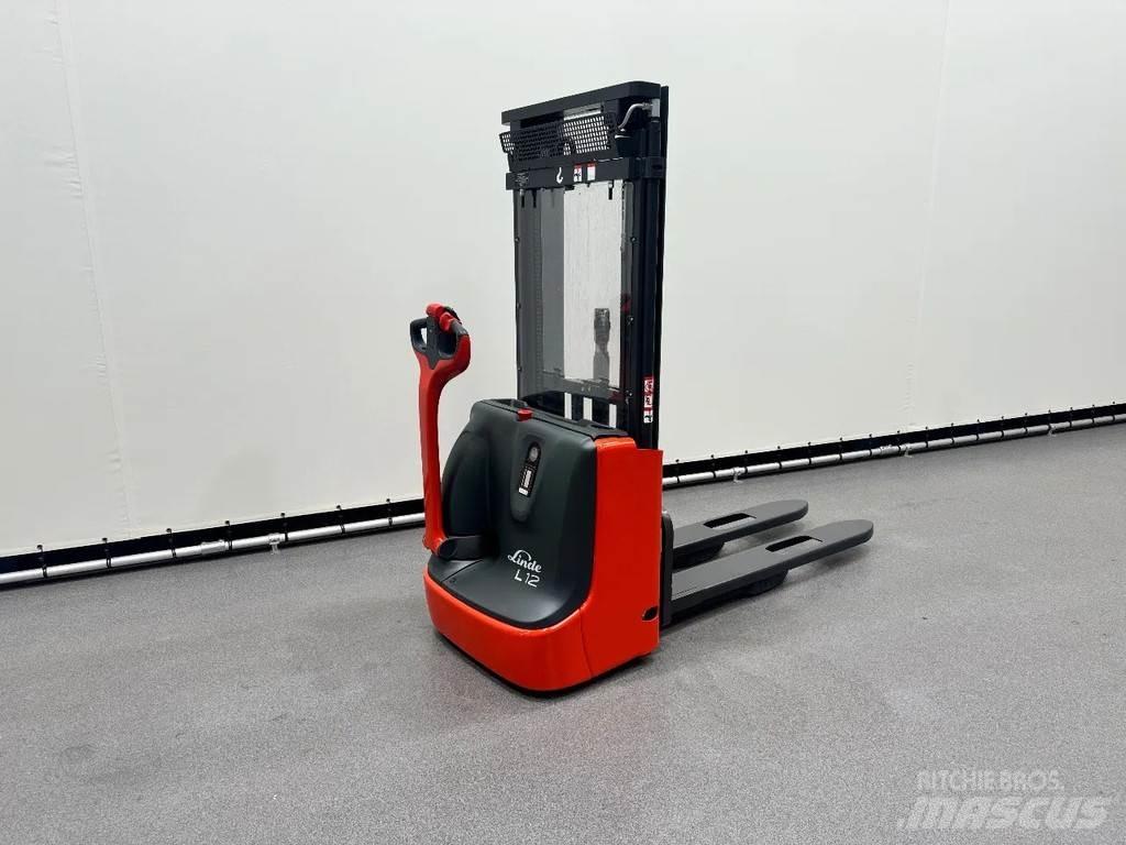 Linde L 12 Rankiniai vėžimėliai
