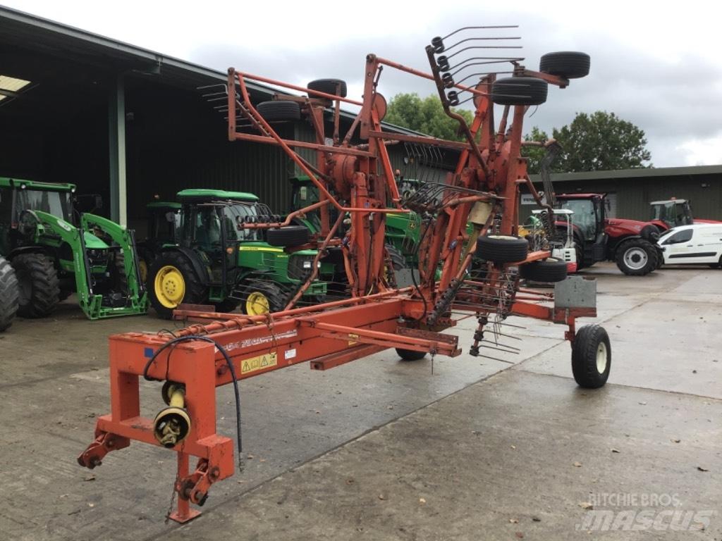 Kuhn GA 7301 Šieno grėbliai ir vartytuvai