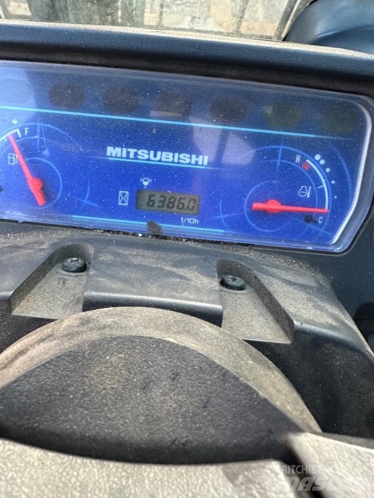 Mitsubishi FD25 Dyzeliniai krautuvai