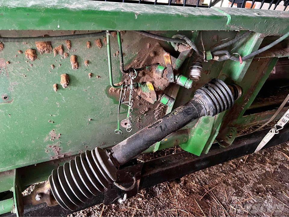 John Deere 925 Derliaus nuėmimo kombainų galvos