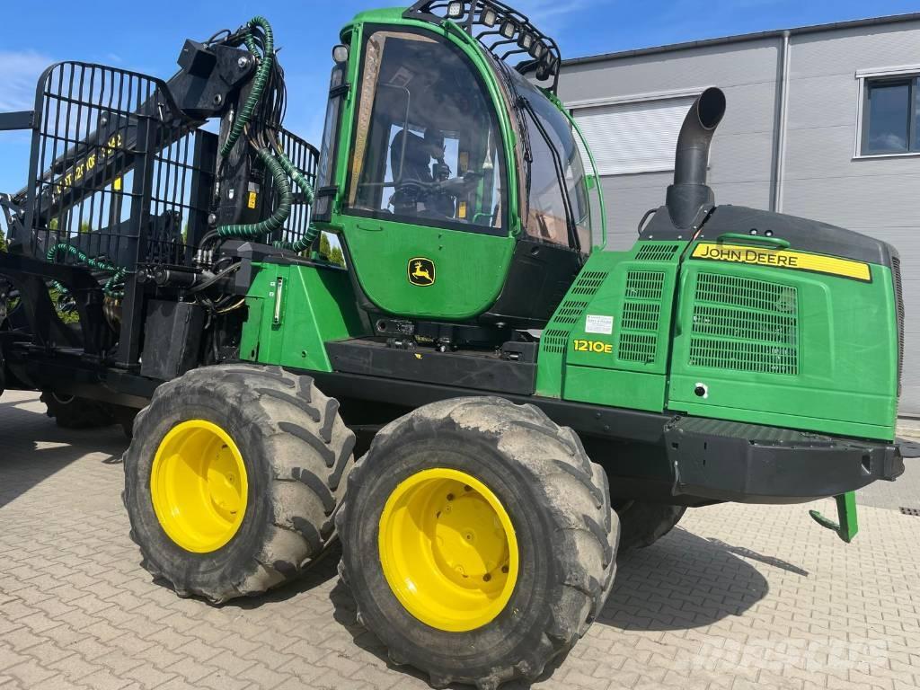 John Deere 1210 E Naudoti miškovežiai (Forvarderiai)