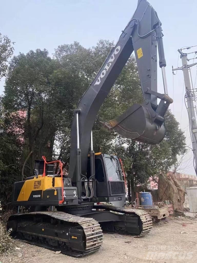 Volvo 290D Vikšriniai ekskavatoriai