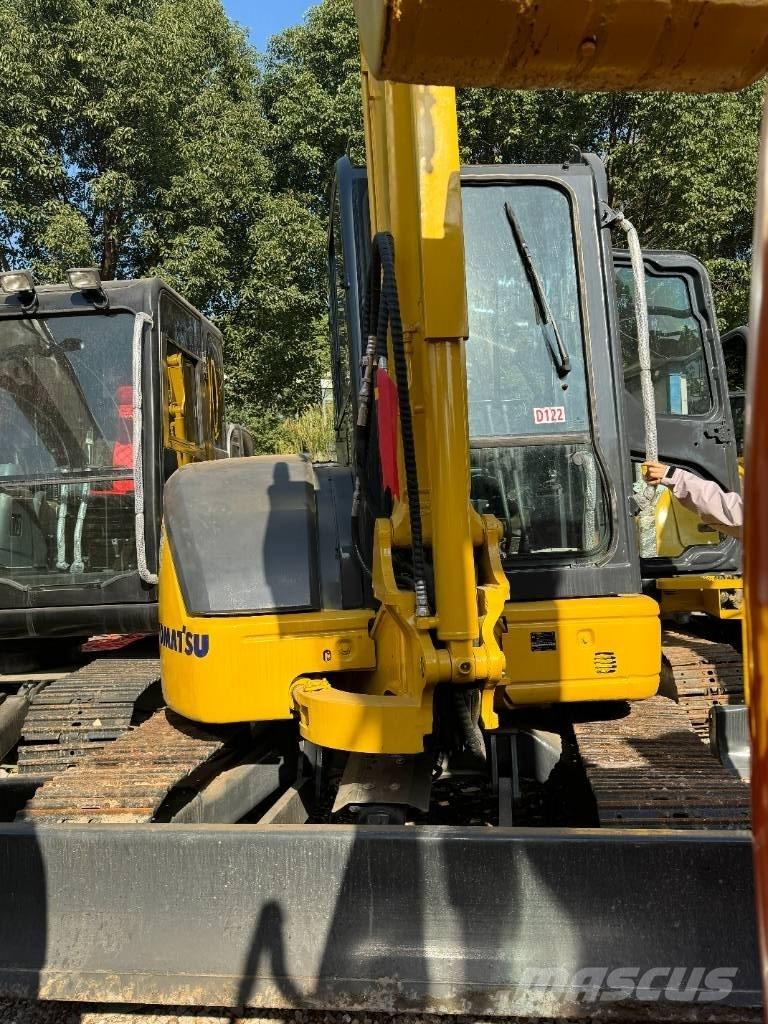 Komatsu PC 40 Vikšriniai ekskavatoriai