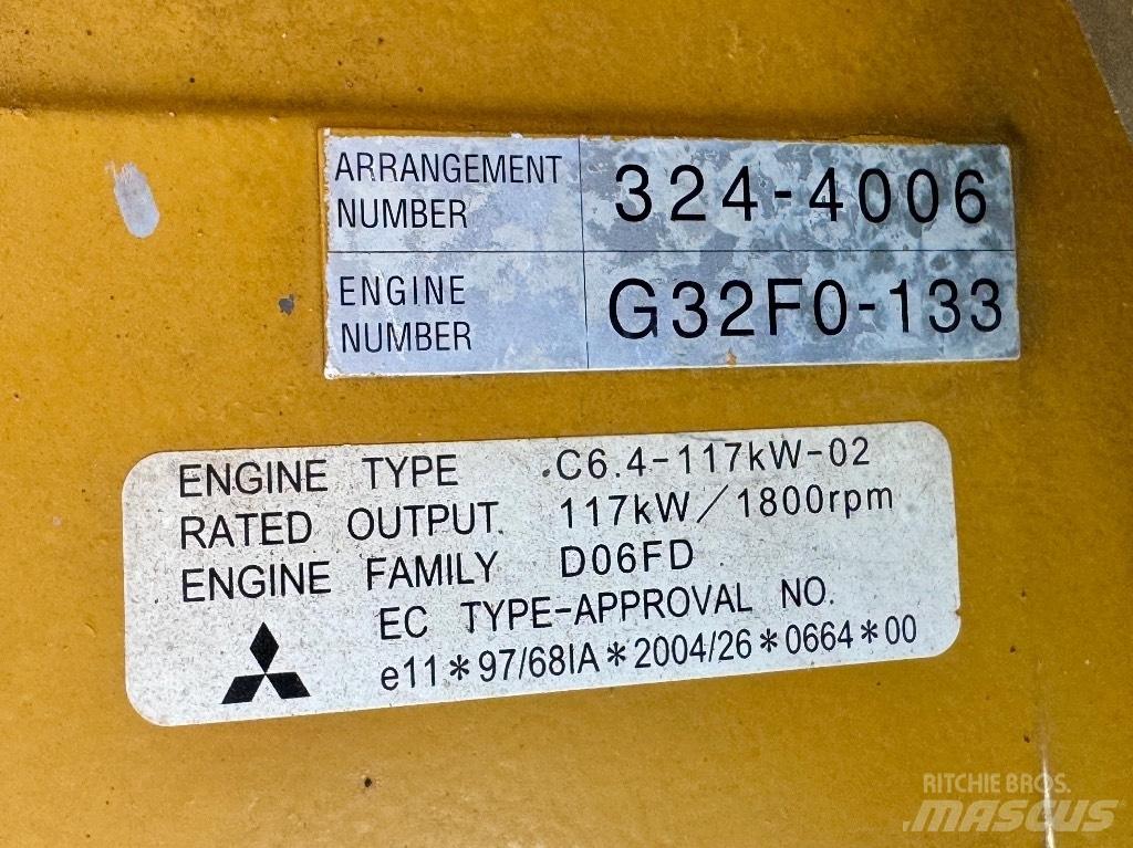 CAT 323 D LN Vikšriniai ekskavatoriai