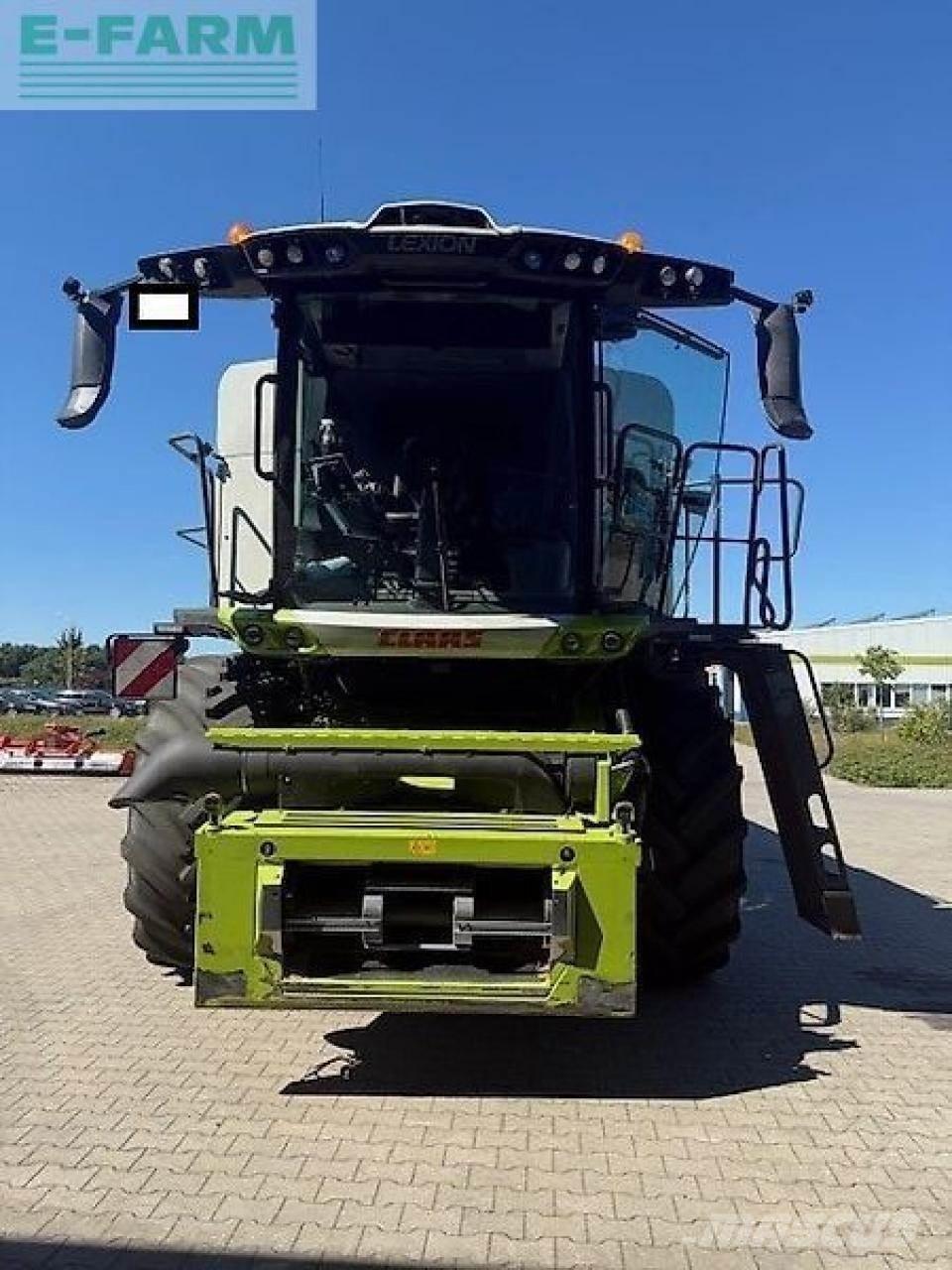 CLAAS lexion 7700 Derliaus nuėmimo kombainai