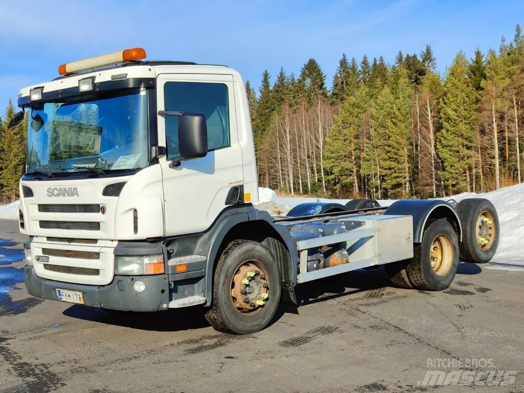 Scania P 320 Važiuoklė su kabina