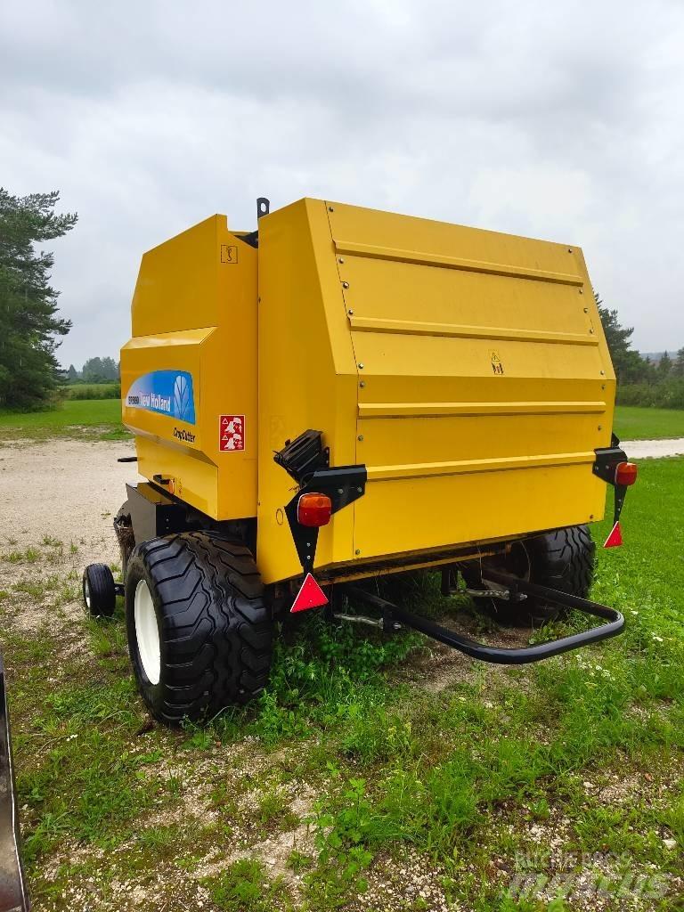 New Holland BR 6090 Ritinių presai