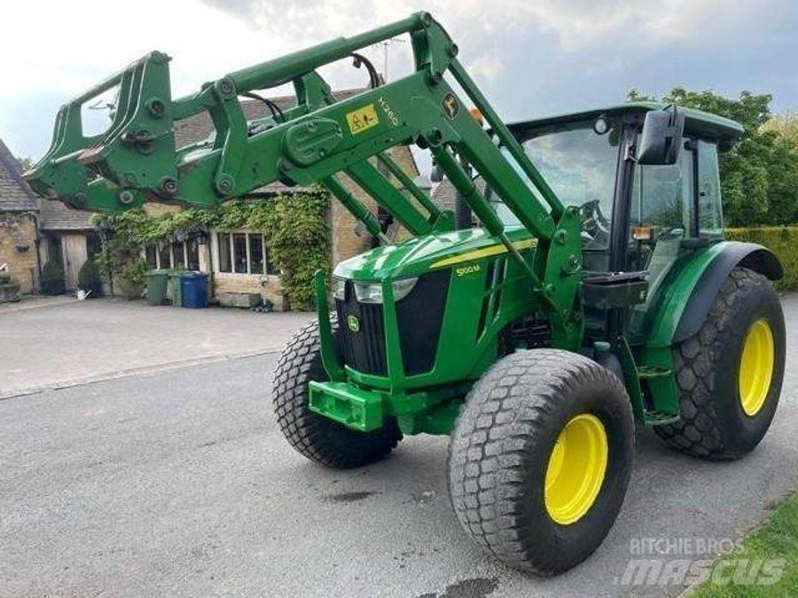 John Deere 5100 M Traktoriai