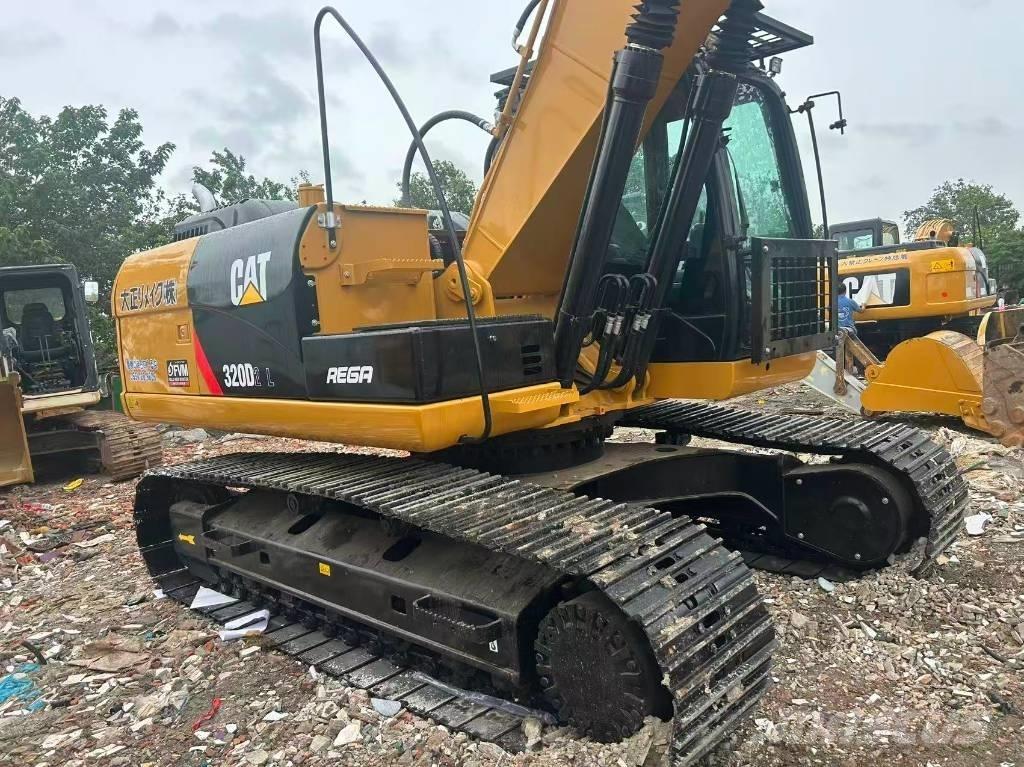 CAT 320D2L Vikšriniai ekskavatoriai