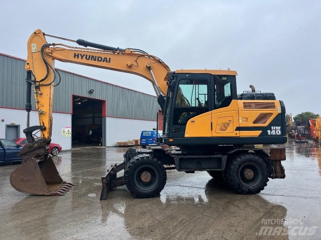 Hyundai HW140 Ratiniai ekskavatoriai