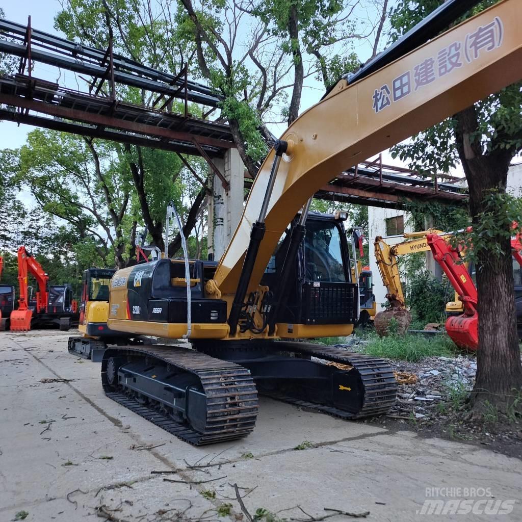 CAT 330 D Vikšriniai ekskavatoriai