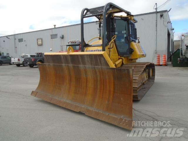Komatsu D61PX-24 Vikšriniai buldozeriai