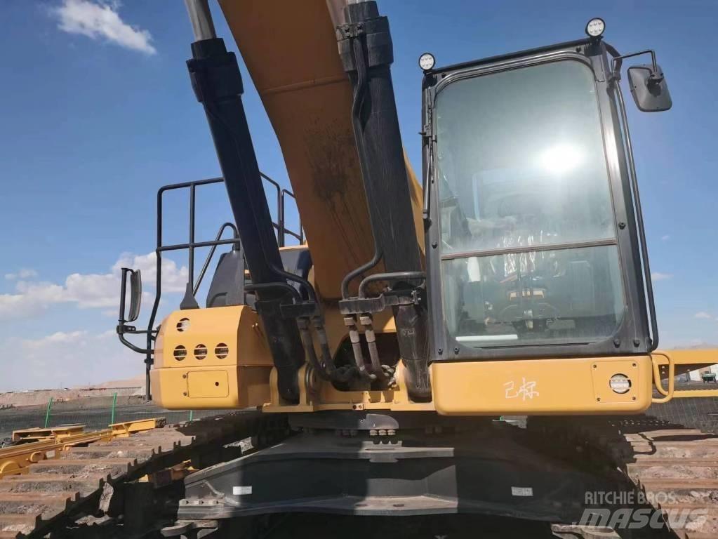 CAT 2020 CAT 374 Ratiniai ekskavatoriai
