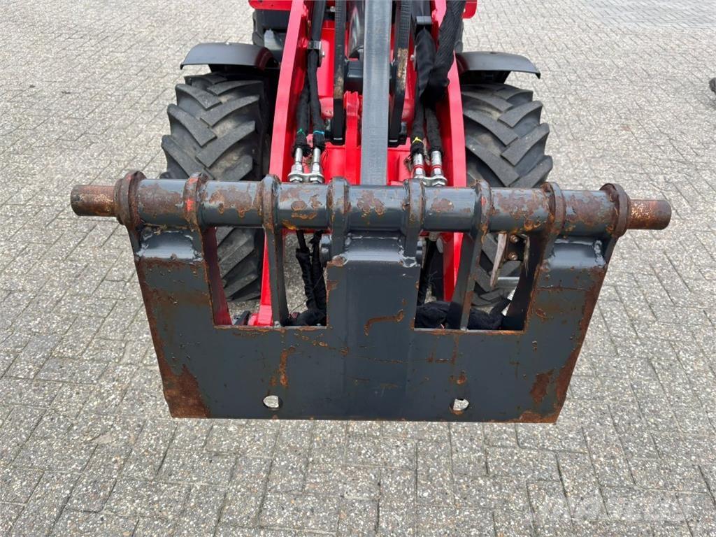 Schäffer 3650 Naudoti ratiniai krautuvai