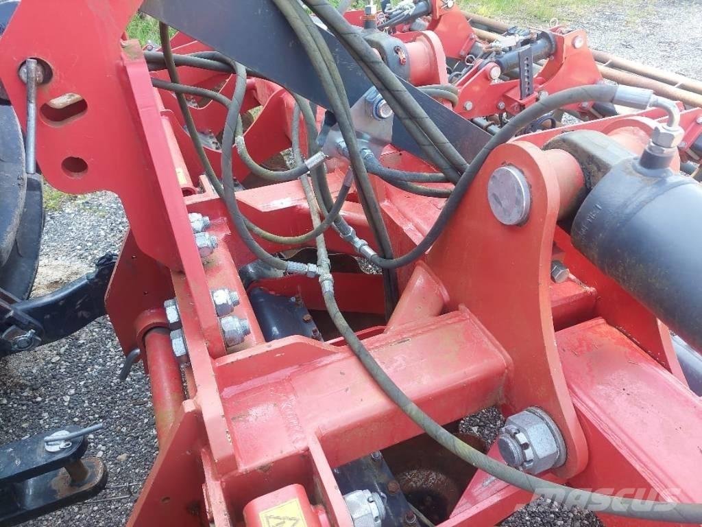 Metal-Fach U710 Varomosios akėčios ir žemės frezos