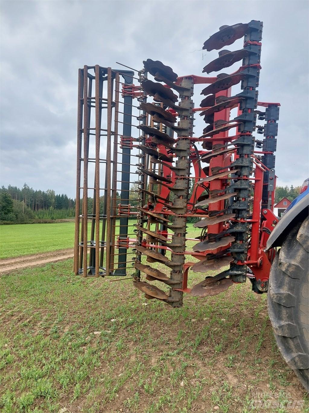 Metal-Fach U710 Varomosios akėčios ir žemės frezos