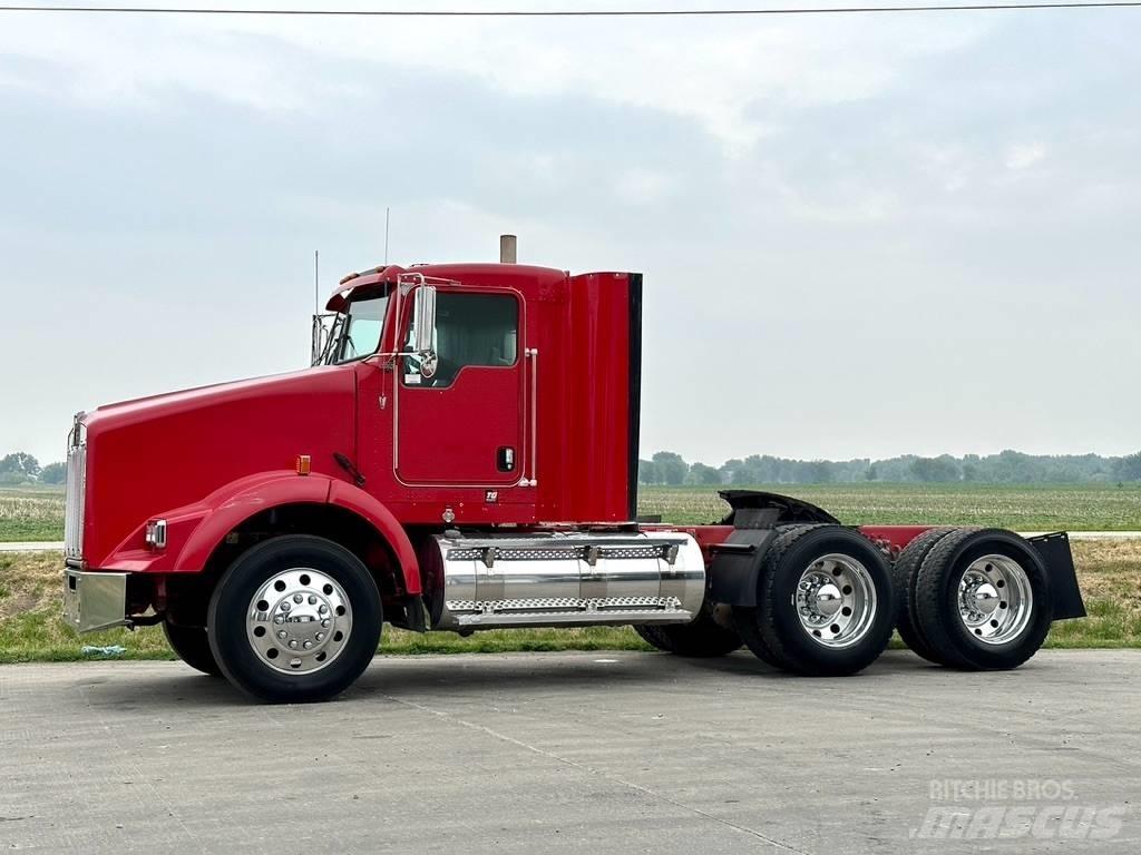 Kenworth T 800 Naudoti vilkikai