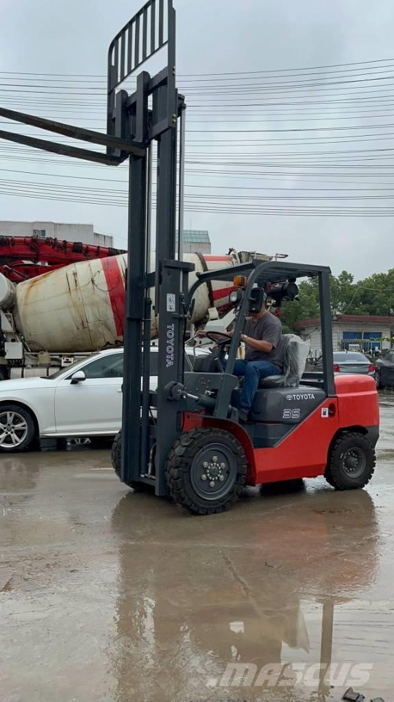 Toyota FD 35 Dyzeliniai krautuvai