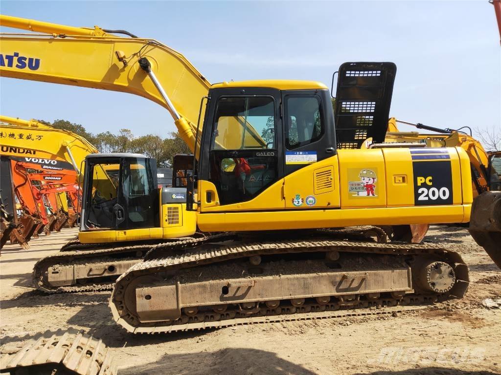 Komatsu PC 200-7 Vikšriniai ekskavatoriai