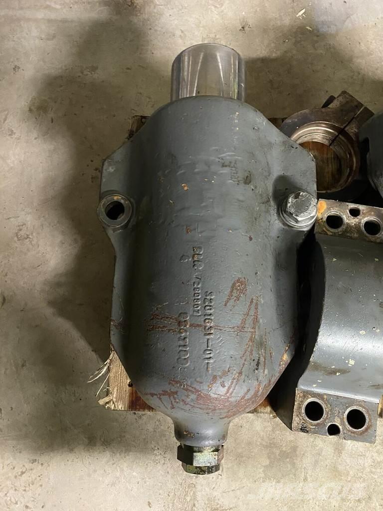 Liebherr A934C Hidraulikos įrenginiai