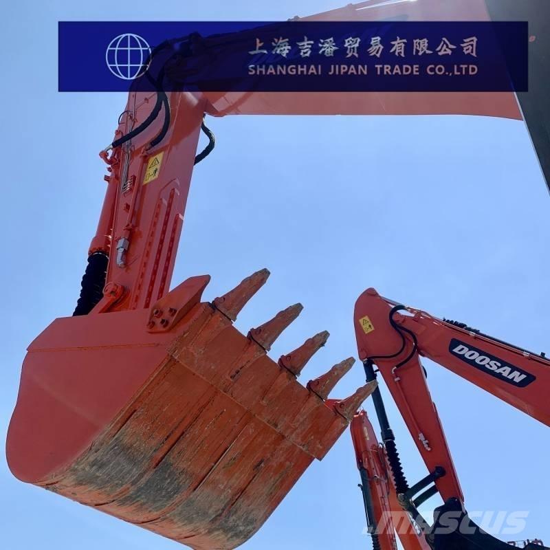 Doosan DX 300 Vikšriniai ekskavatoriai