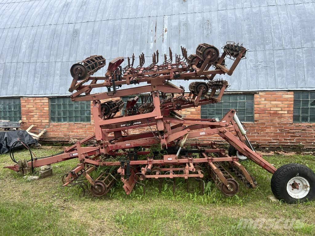 Kongskilde SP6000 Kultivatoriai