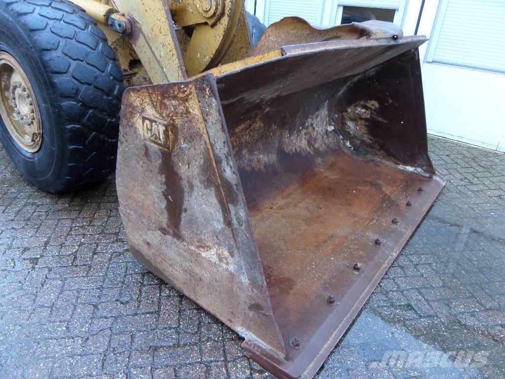 CAT 938 H Naudoti ratiniai krautuvai