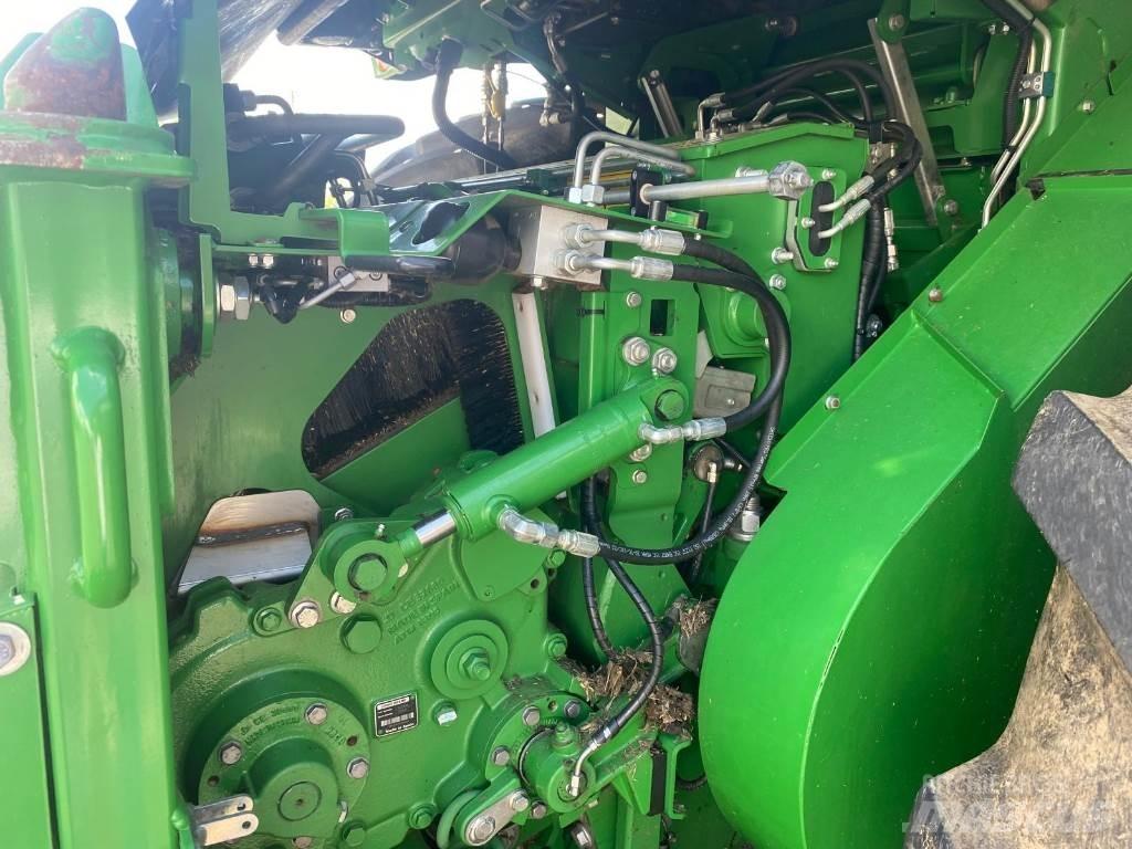 John Deere 8200 Pašarų kombainai