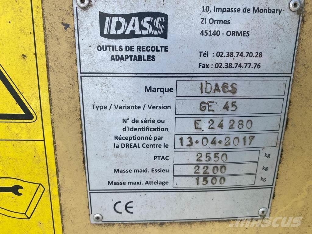 John Deere 8200 Pašarų kombainai