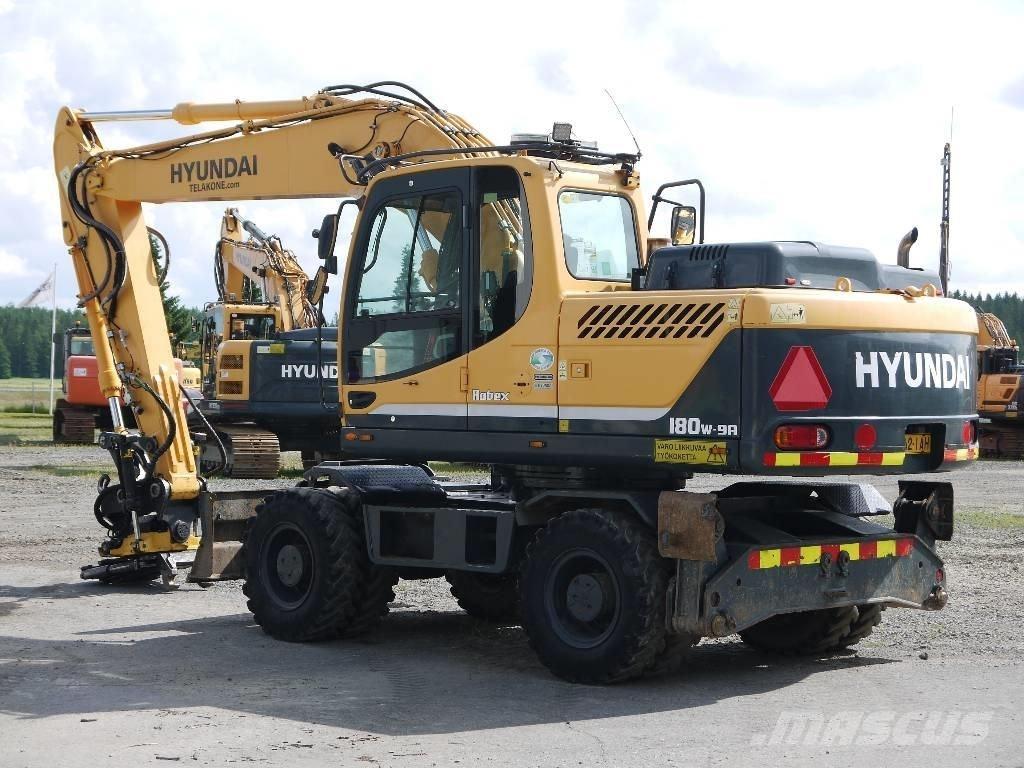 Hyundai R 180 W-9A Ratiniai ekskavatoriai
