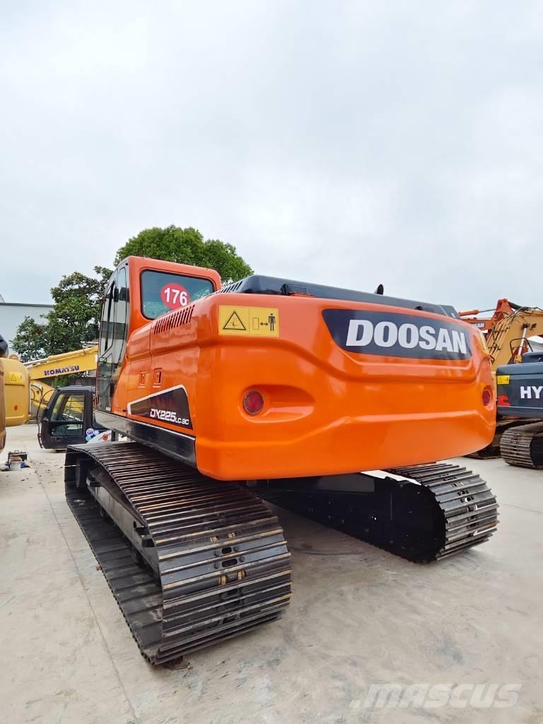 Doosan DX 225 LC-9C Vikšriniai ekskavatoriai