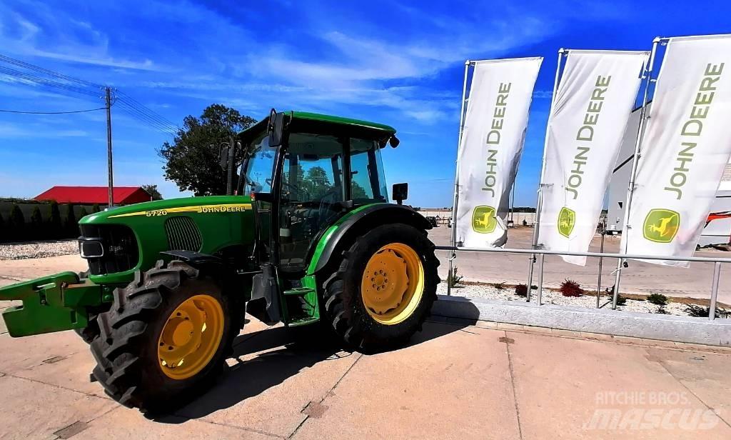 John Deere 5720 Traktoriai