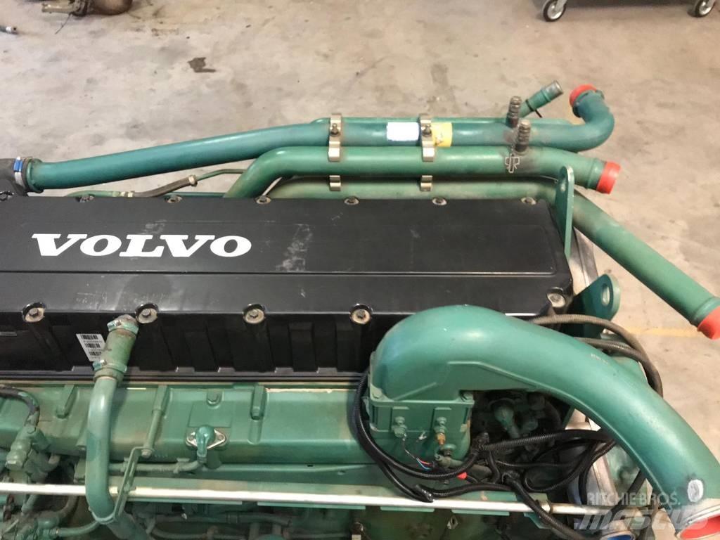Volvo D12 Varikliai