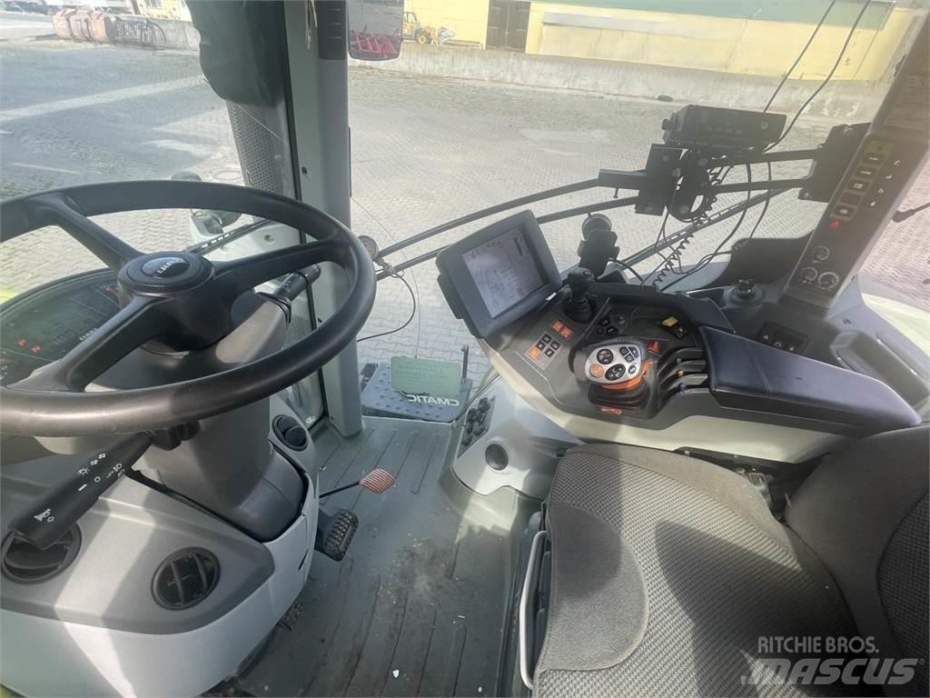 CLAAS AXION 830 Traktoriai