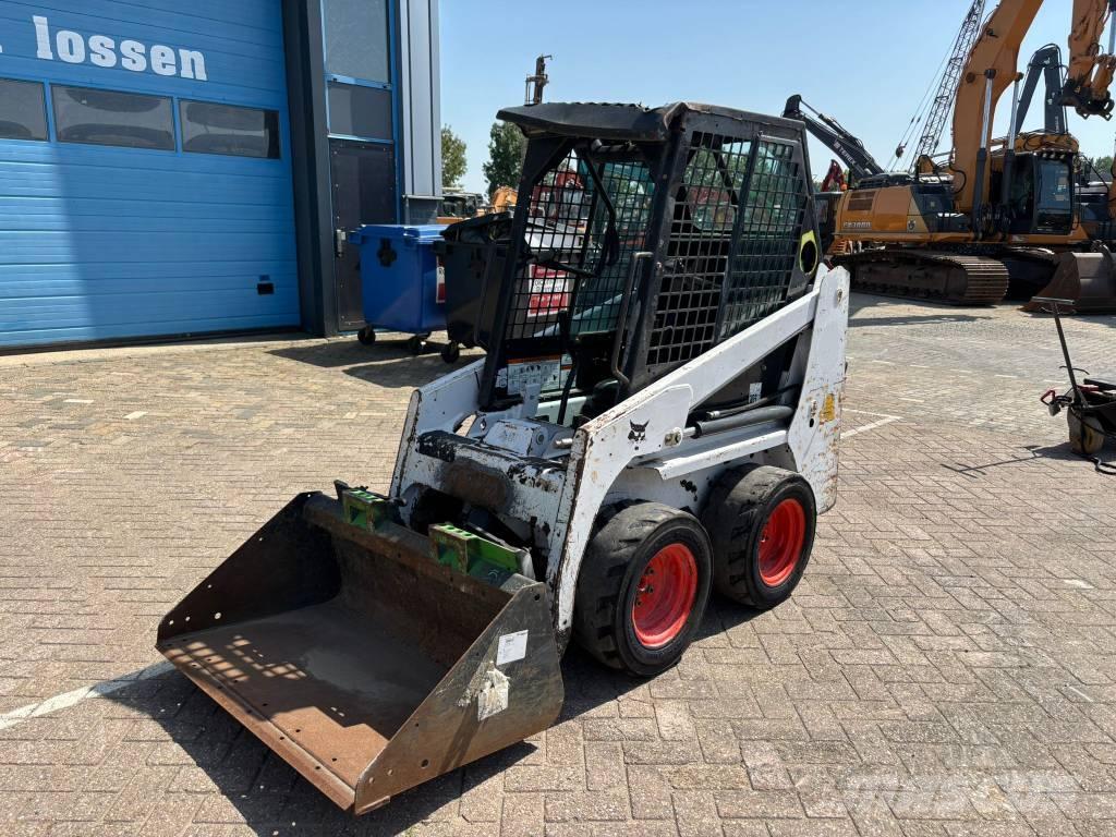 Bobcat S 70 Krautuvai su šoniniu pasukimu