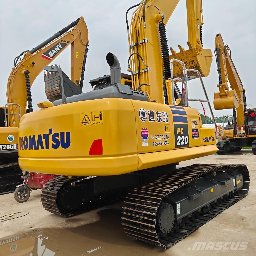 Komatsu 220 Vikšriniai ekskavatoriai