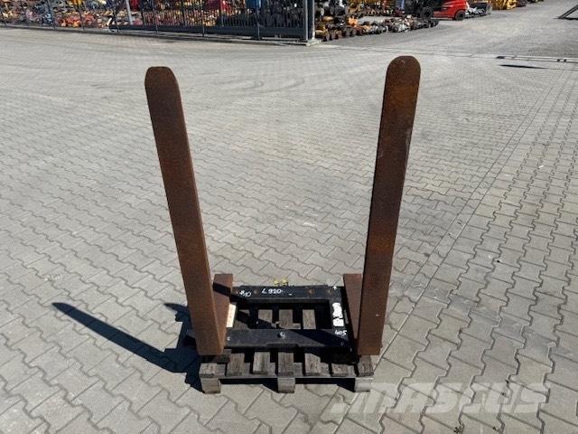 Volvo USED FORKS Šakės