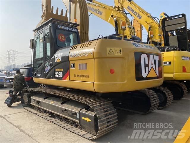 CAT 323 D L Vikšriniai ekskavatoriai