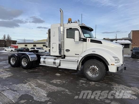 Kenworth T880 Naudoti vilkikai